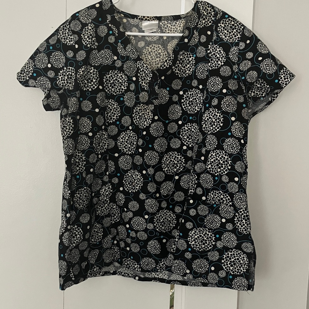 Black and White Patterned Women's Scrub Top
